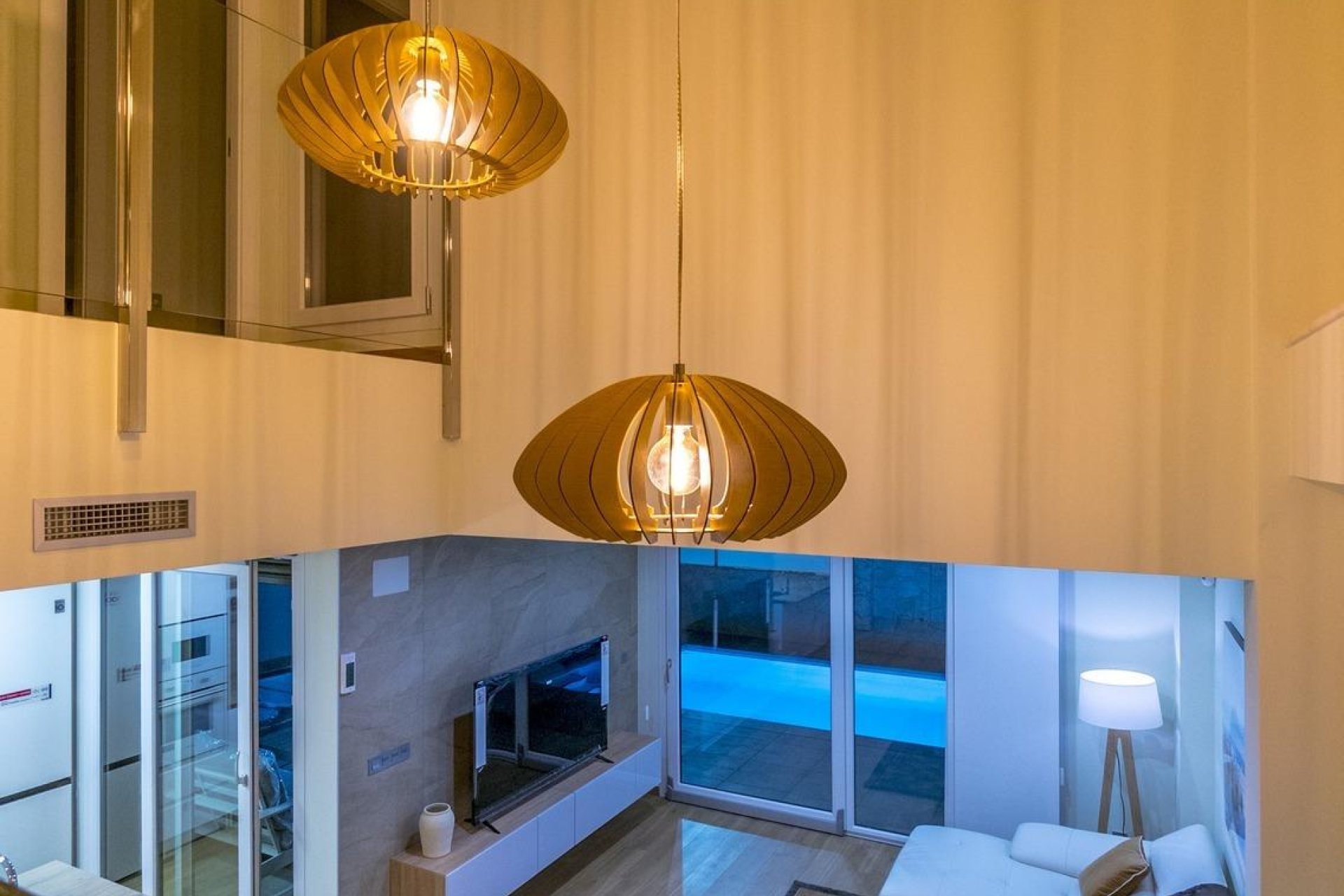 Obra nueva - villa -
