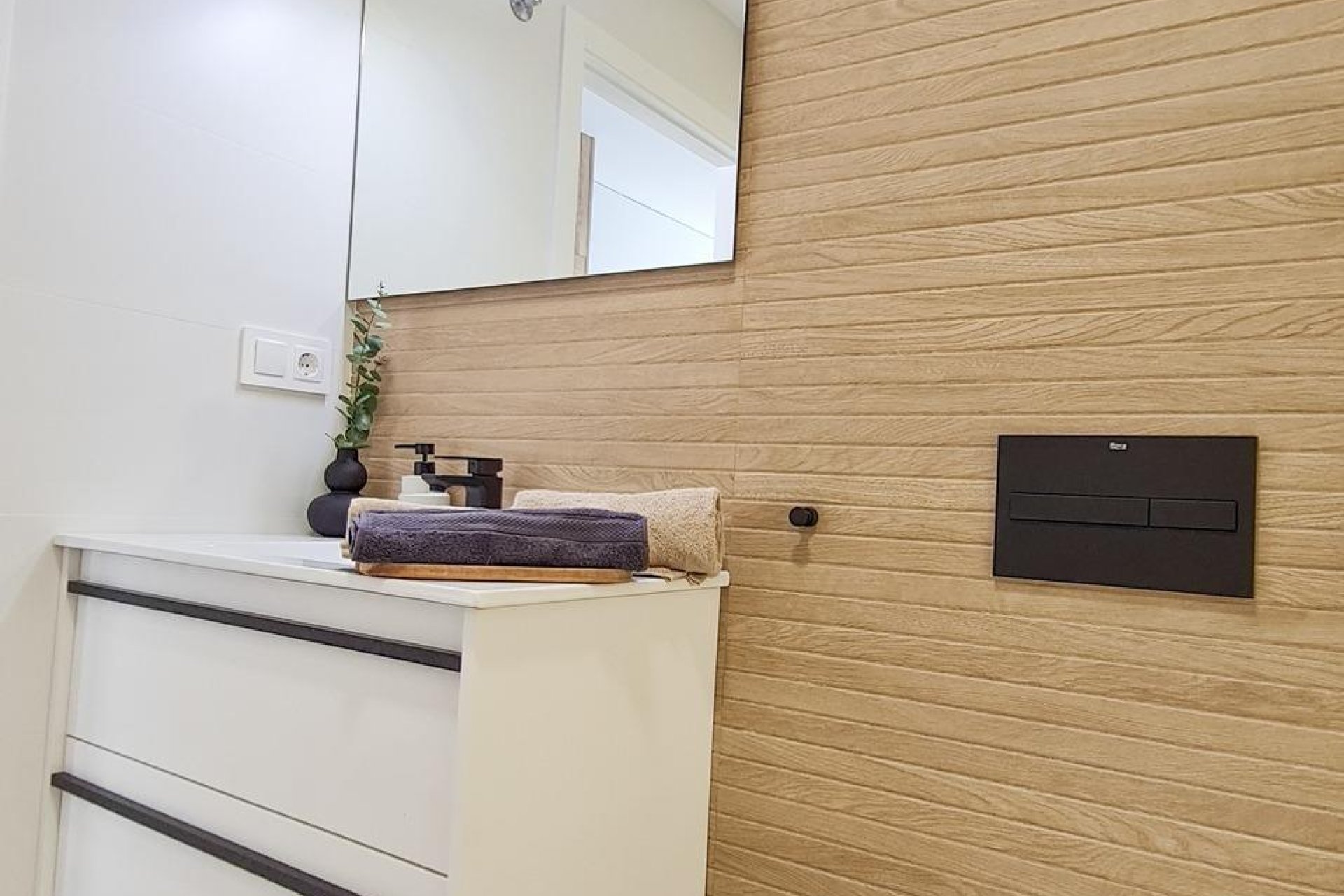 Obra nueva - villa -
