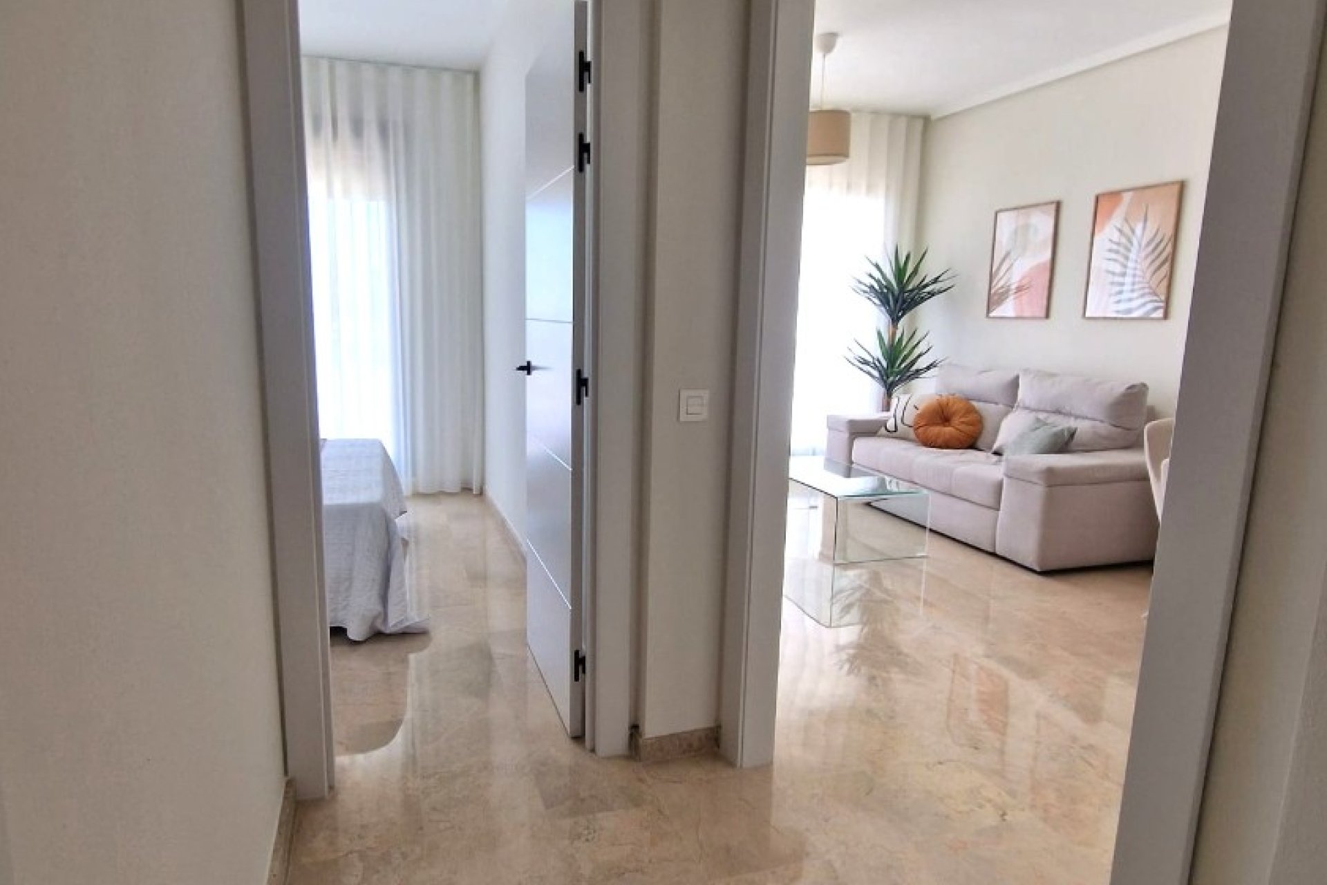 Odsprzedaż - Mieszkanie -
Benidorm - Poniente