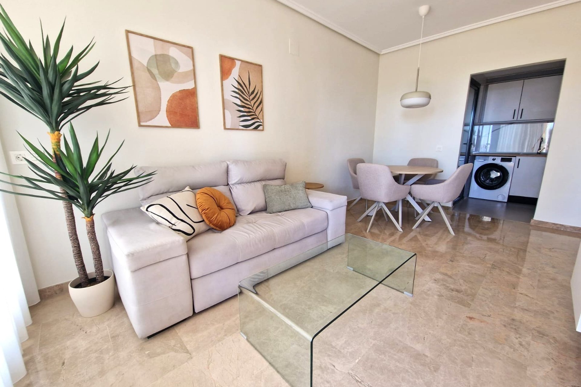 Odsprzedaż - Mieszkanie -
Benidorm - Poniente