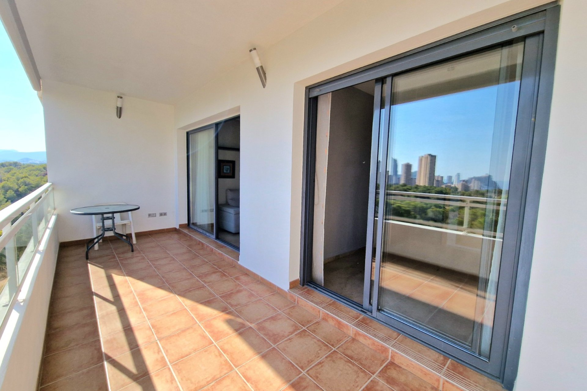 Reventa - Apartamentos -
Benidorm - Poniente