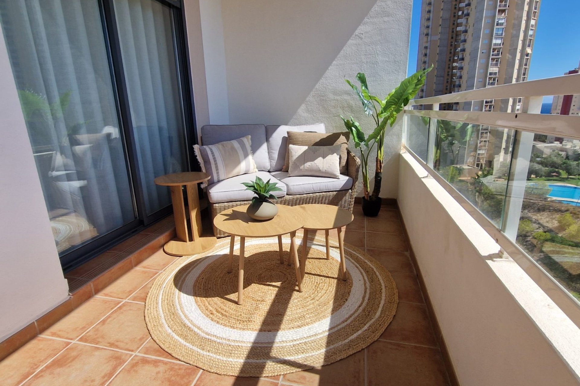 Reventa - Apartamentos -
Benidorm - Poniente