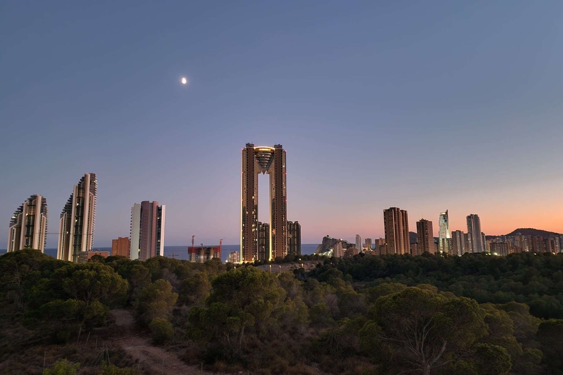 Reventa - Apartamentos -
Benidorm - Poniente