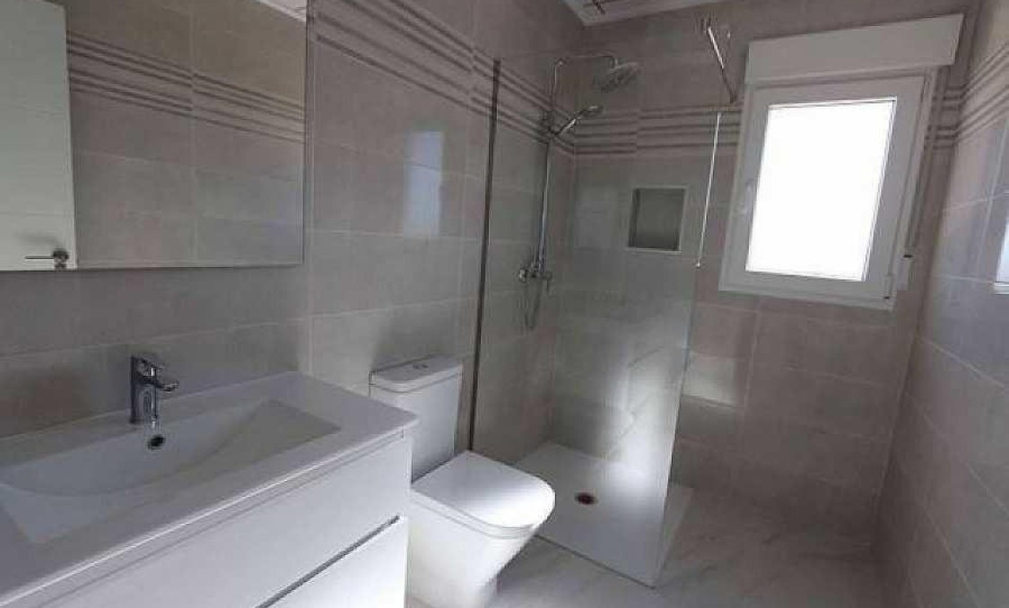 Nowy budynek - villa -
