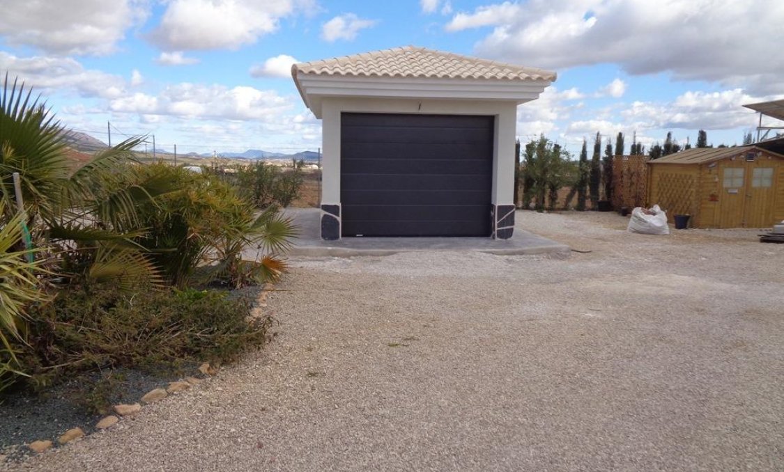 Nowy budynek - villa -
