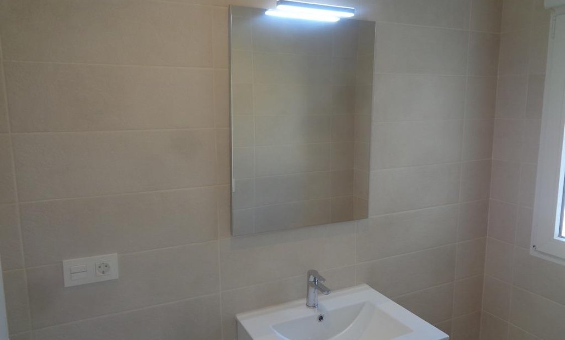 Obra nueva - villa -
