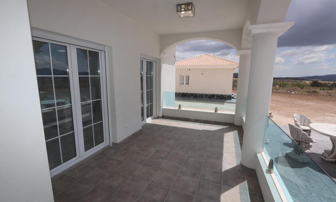 Nowy budynek - villa -
