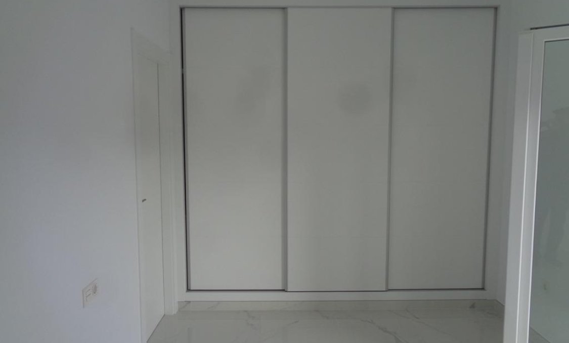 Nowy budynek - villa -
