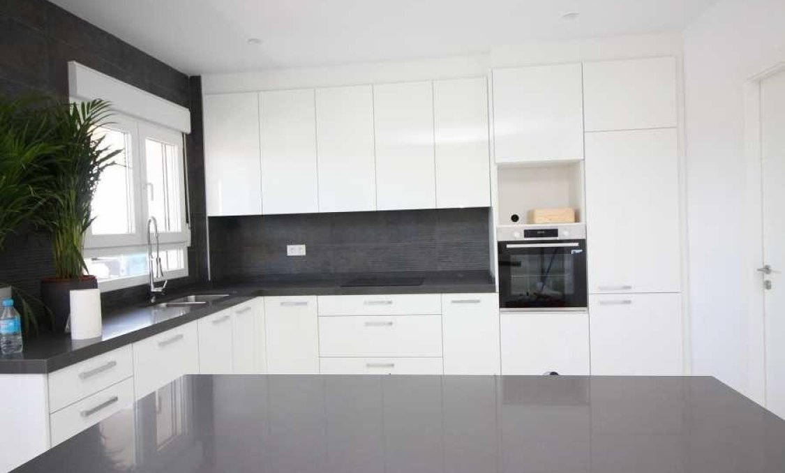 Nowy budynek - villa -
