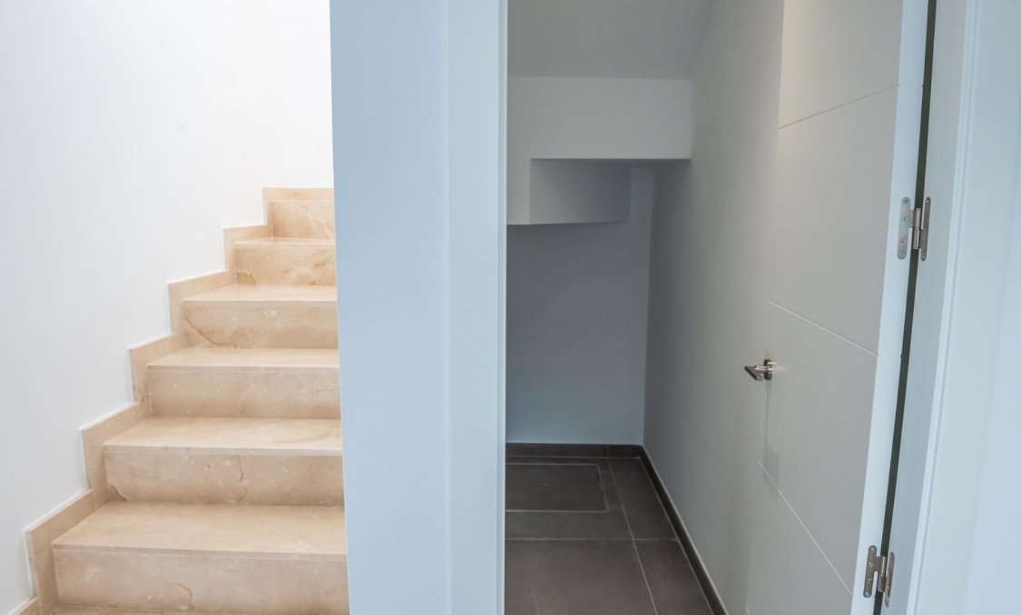 Obra nueva - villa -
