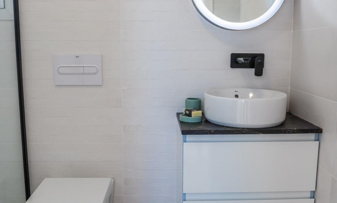 Obra nueva - villa -
