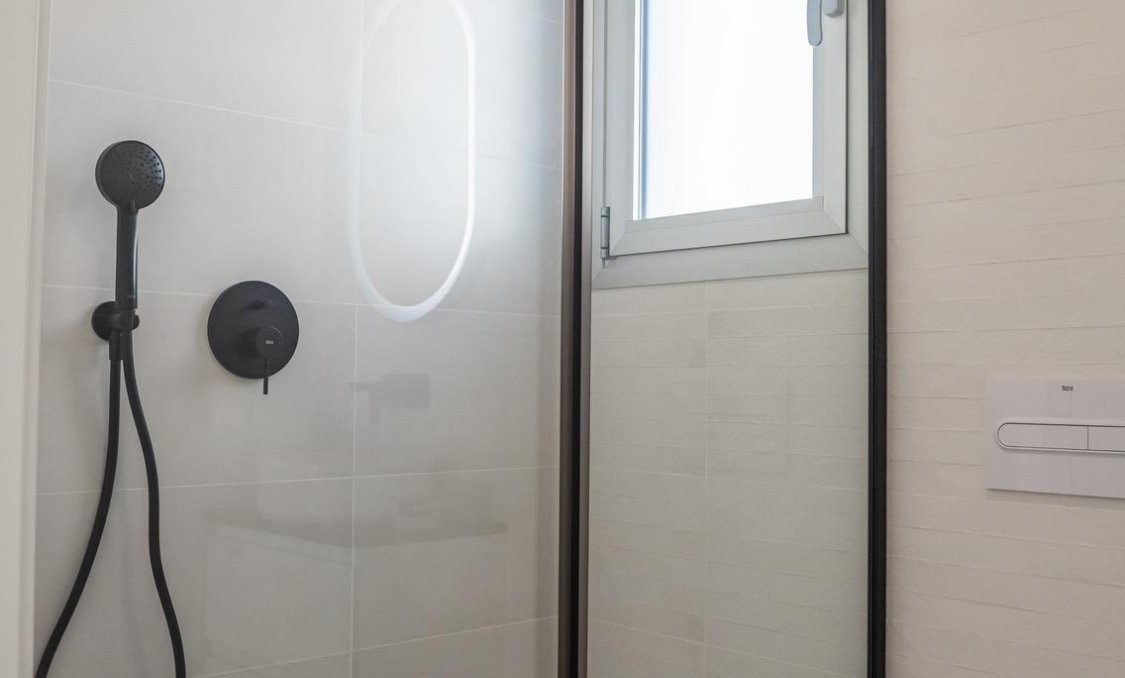 Obra nueva - villa -
