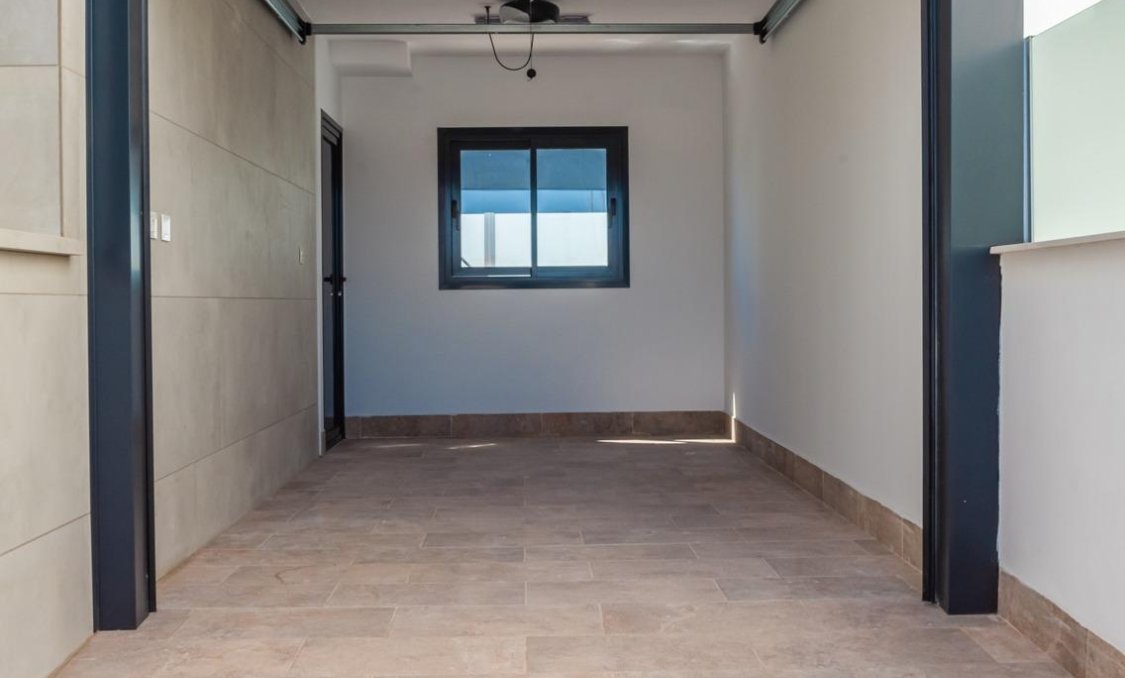 Obra nueva - villa -
