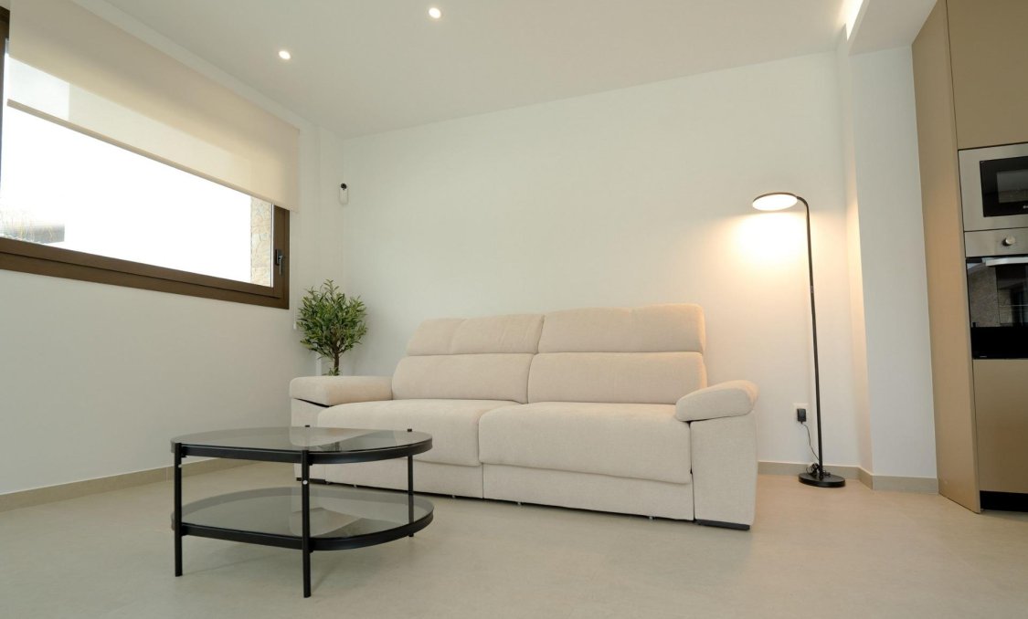 Obra nueva - villa -
