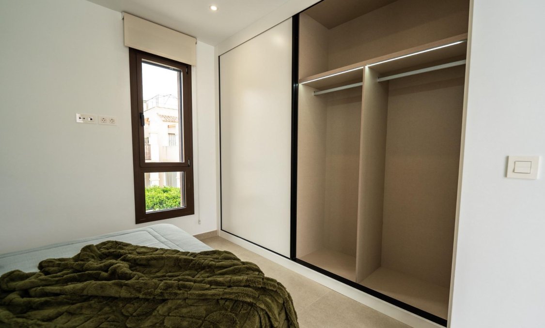 Obra nueva - villa -
