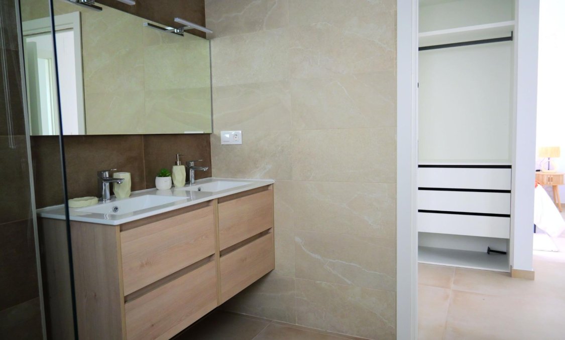 Nowy budynek - villa -
