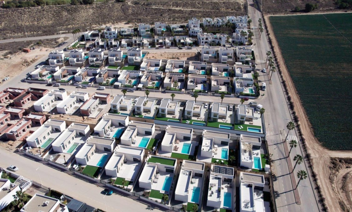 Nowy budynek - villa -
