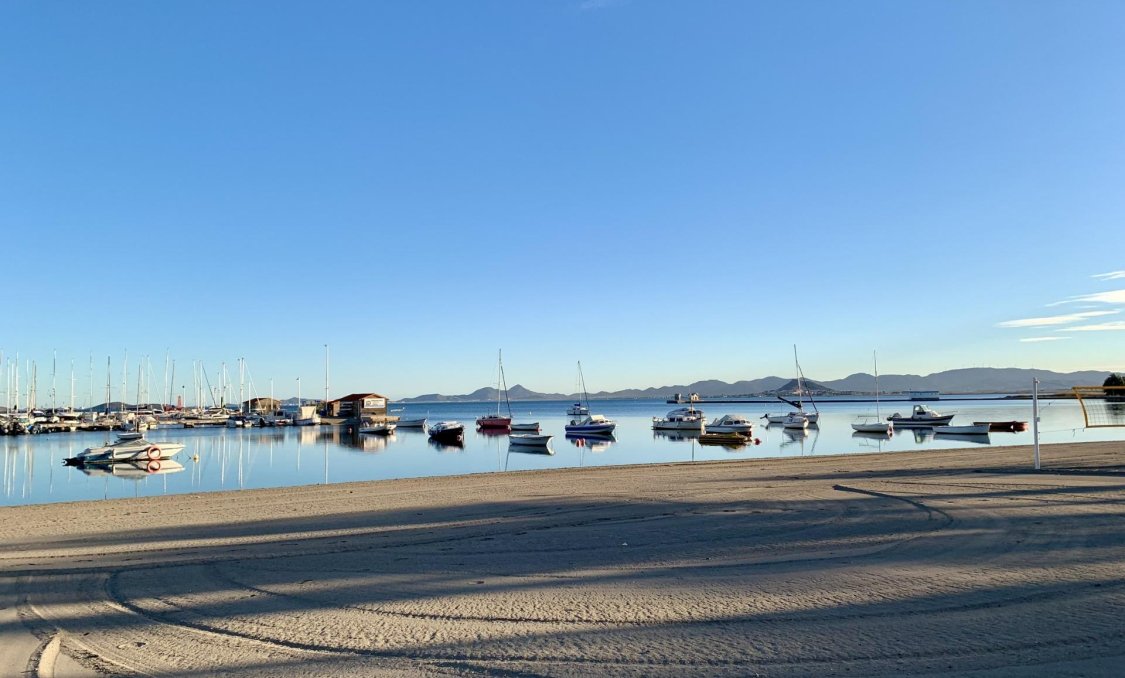 Nowy budynek - villa -
