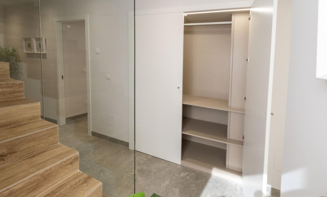 Nowy budynek - villa -
