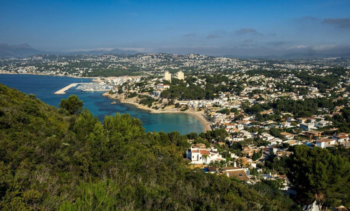 Obra nueva - villa -
