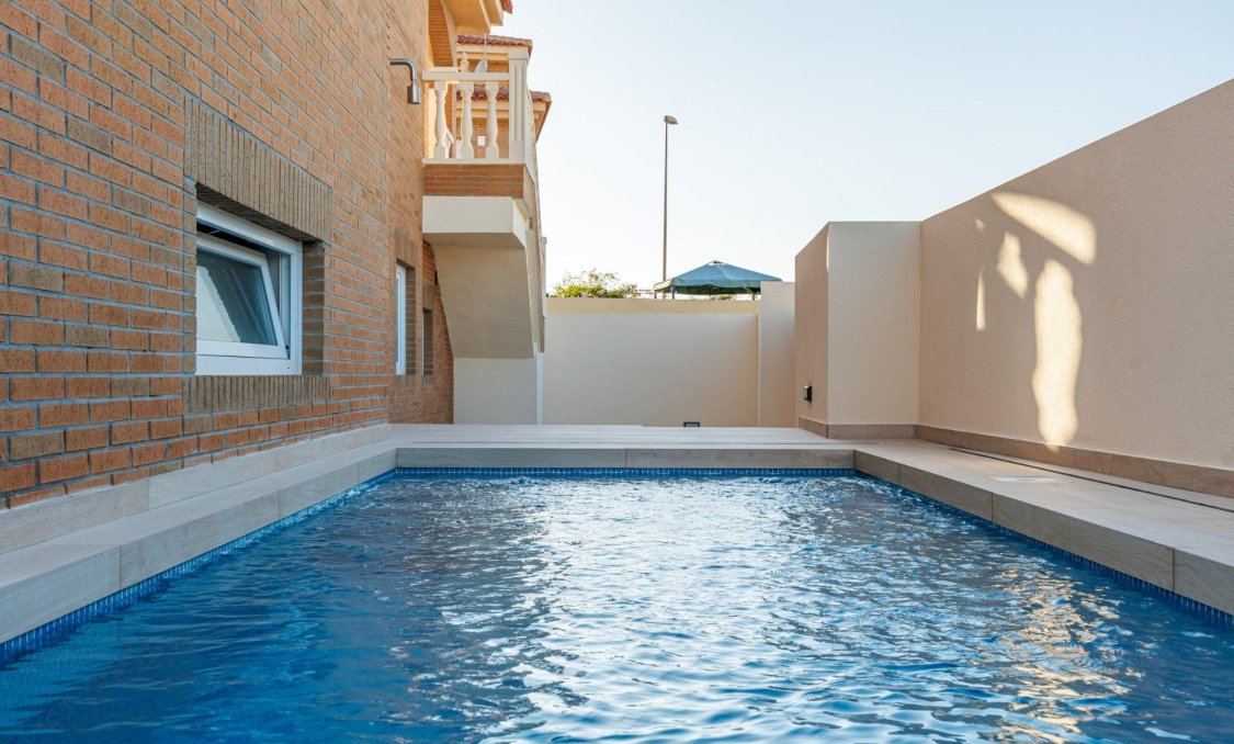 Nowy budynek - villa -
