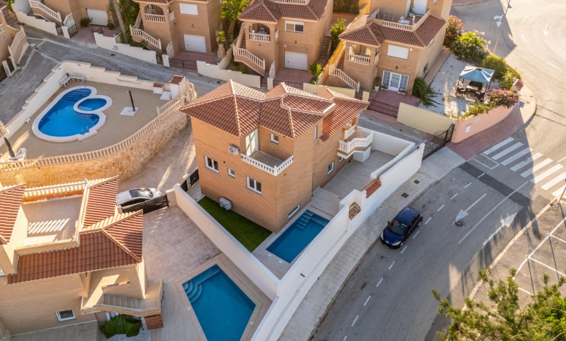 Nowy budynek - villa -
