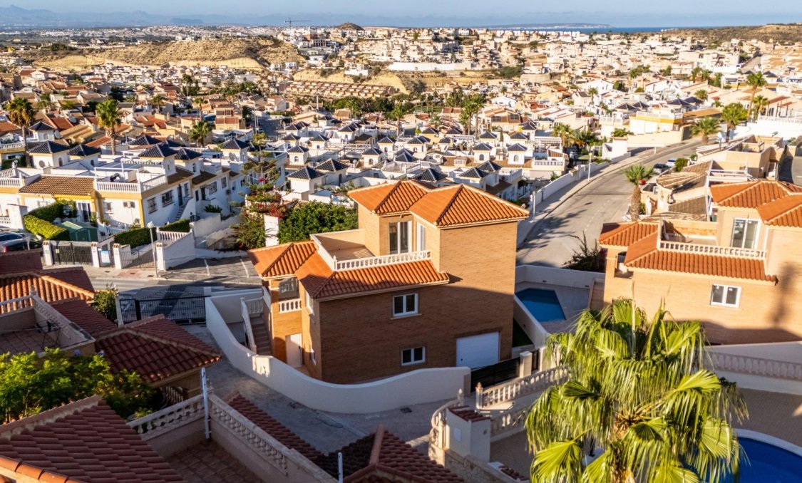 Nowy budynek - villa -
