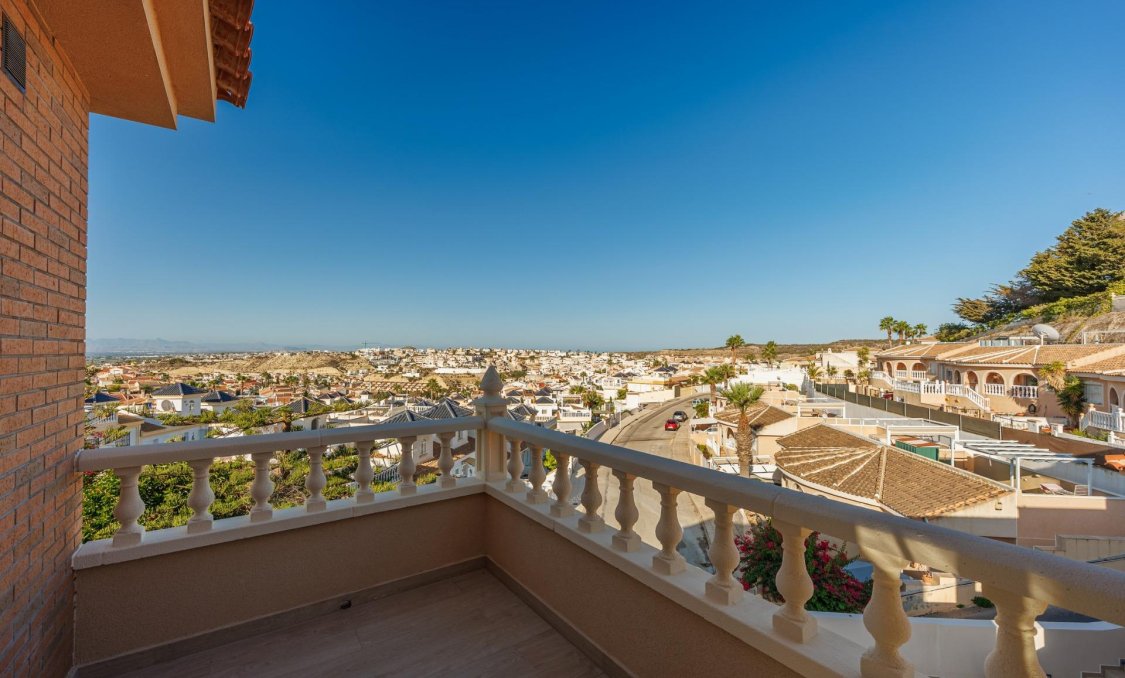 Nowy budynek - villa -
