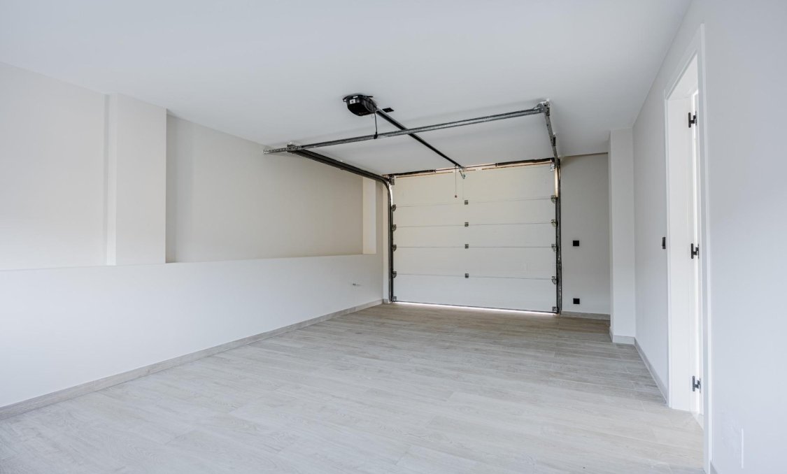 Nowy budynek - villa -
