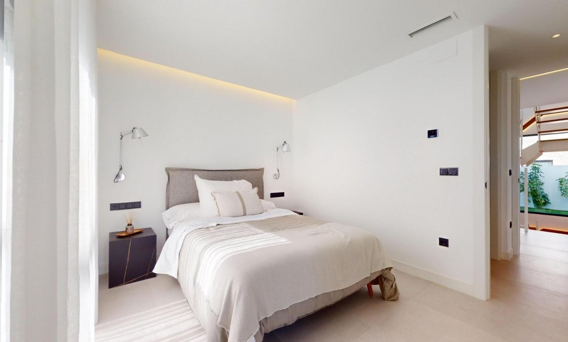 Obra nueva - villa -
