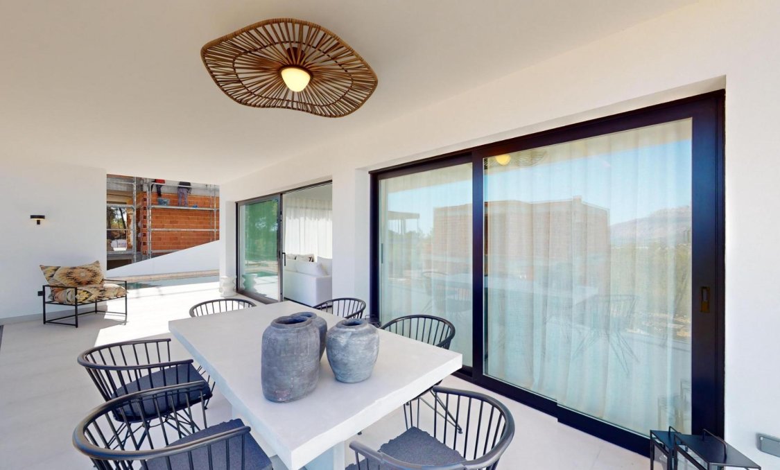 Obra nueva - villa -
