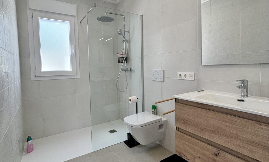 Nowy budynek - villa -
