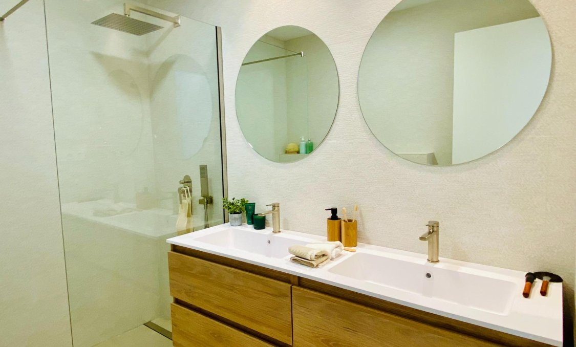 Nowy budynek - Bungalow -
