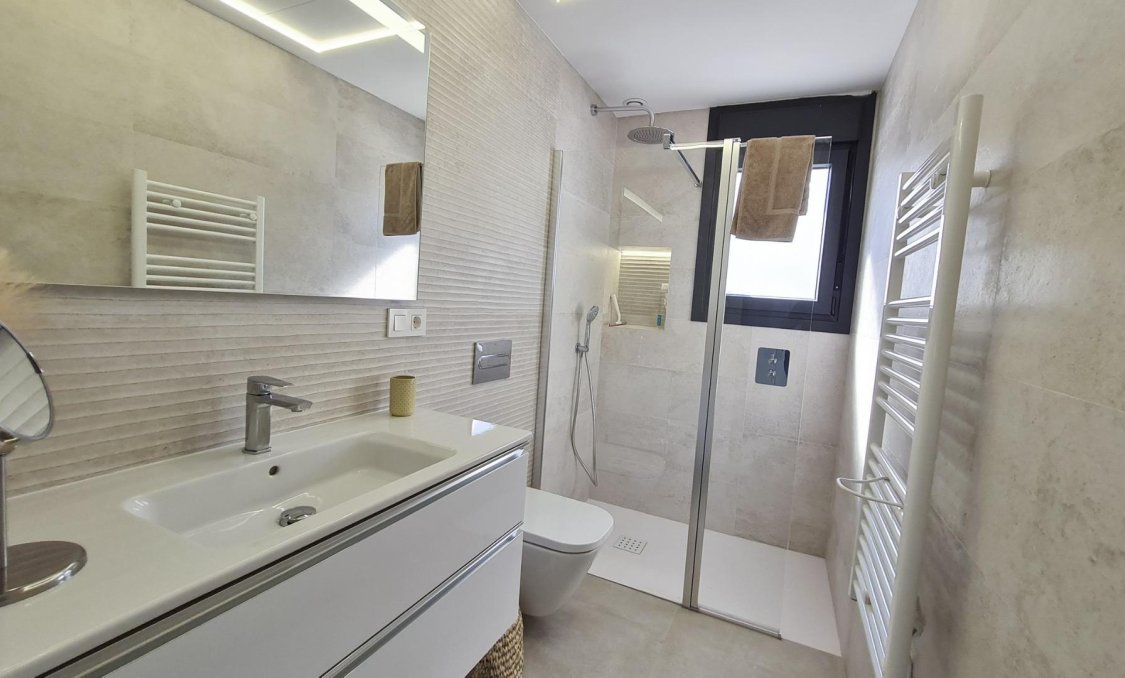 Nowy budynek - villa -
