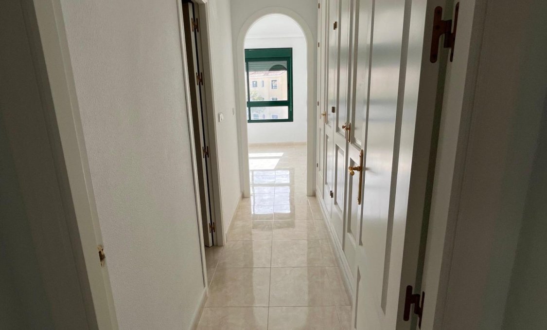 Nowy budynek - apartment -
