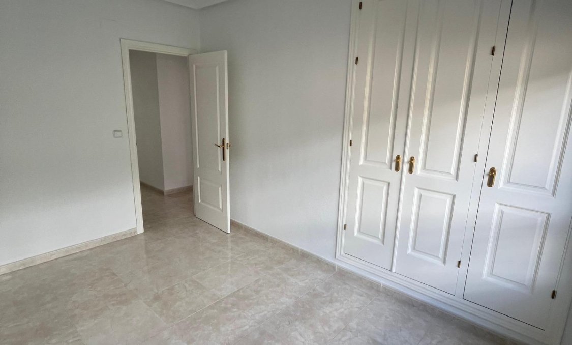 Nowy budynek - apartment -
