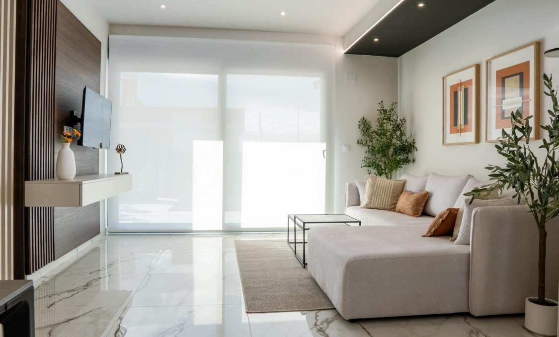 Obra nueva - villa -
