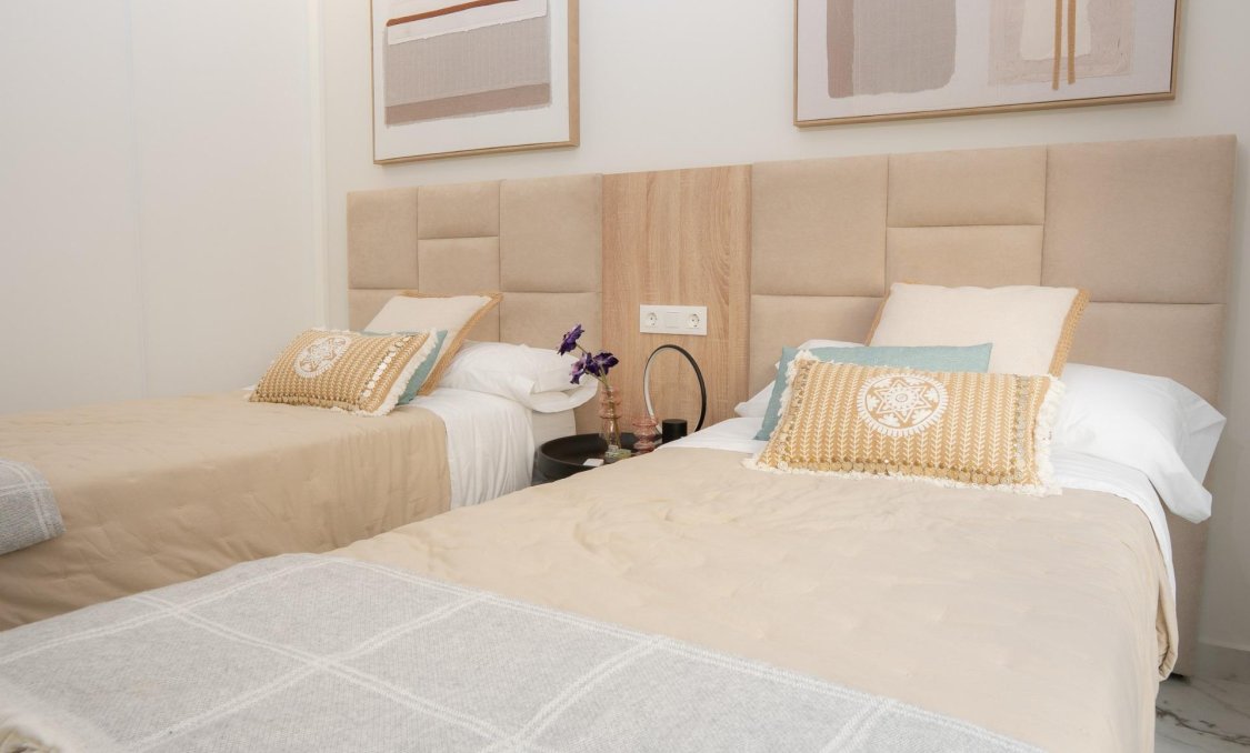 Obra nueva - villa -
