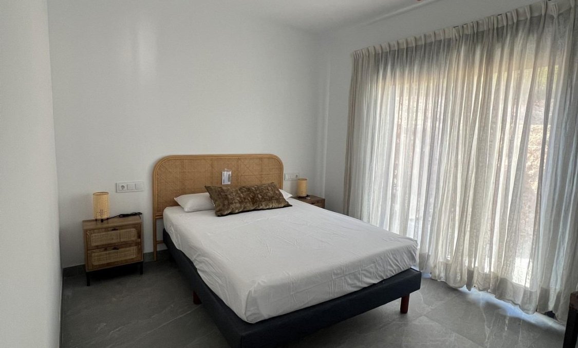 Obra nueva - villa -
