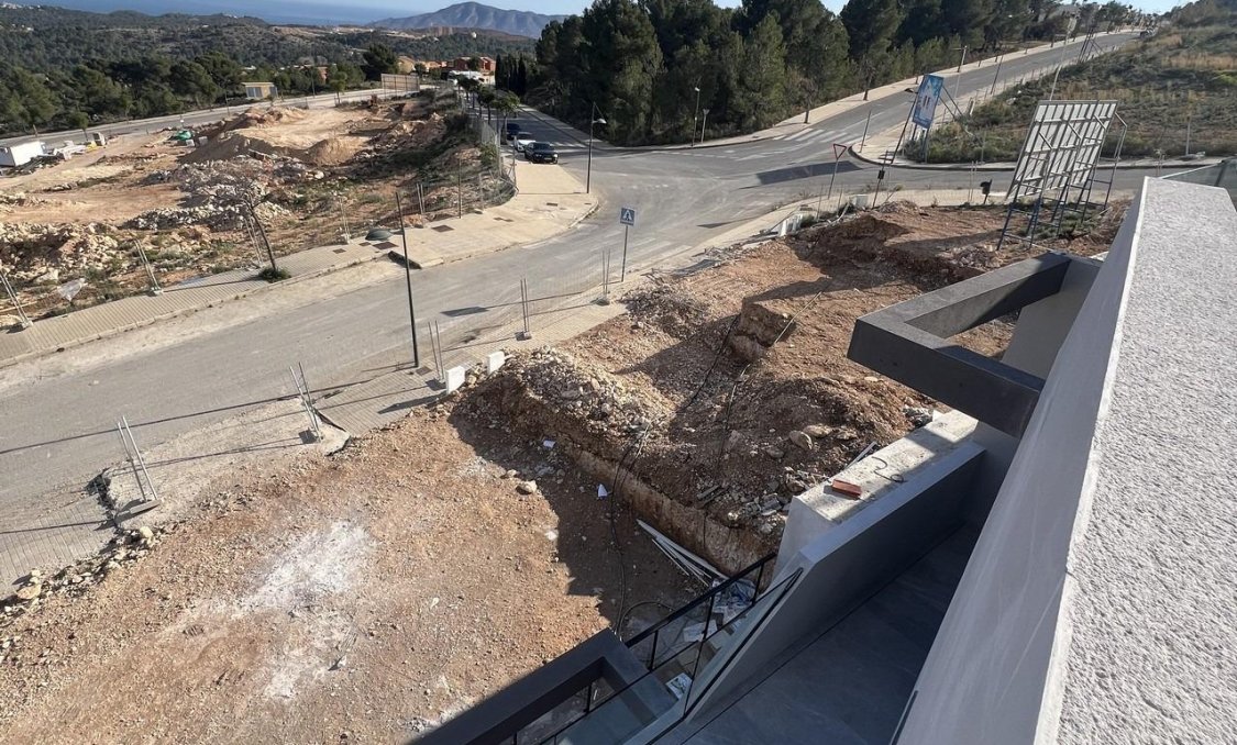 Obra nueva - villa -
