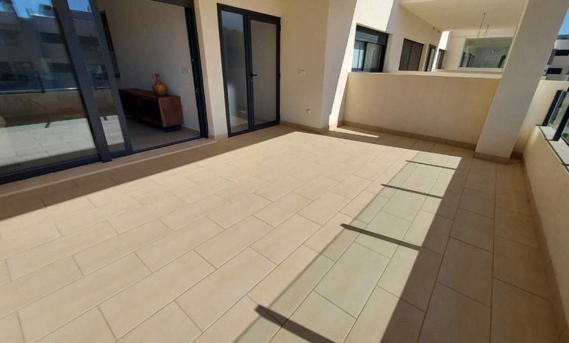 Nowy budynek - apartment -
