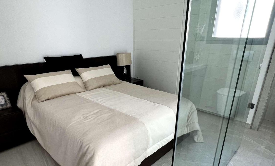 Nowy budynek - villa -
