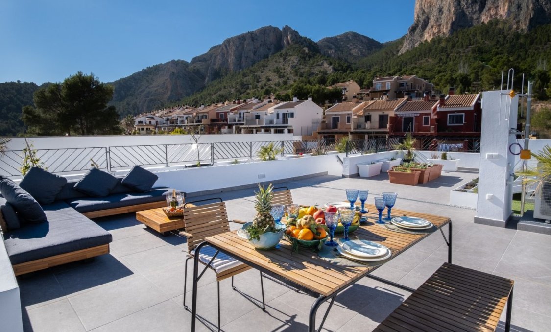 Nowy budynek - villa -
