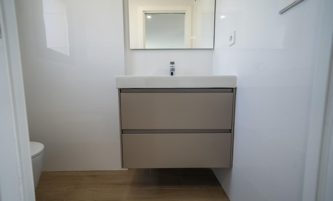 Obra nueva - villa -
