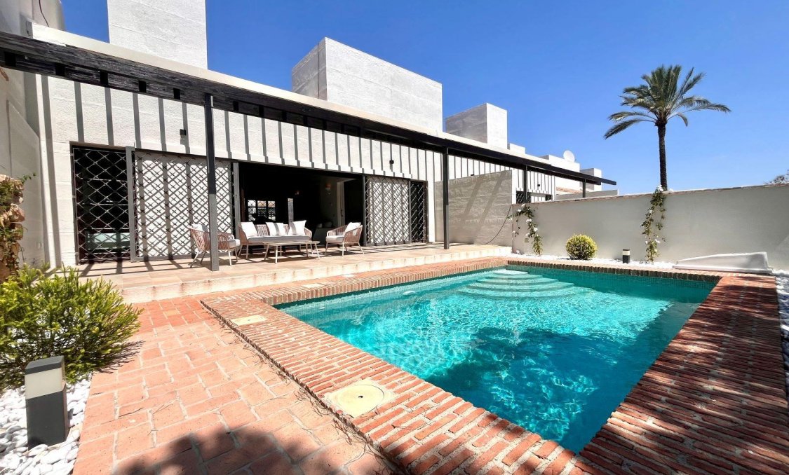 Nowy budynek - town house -
