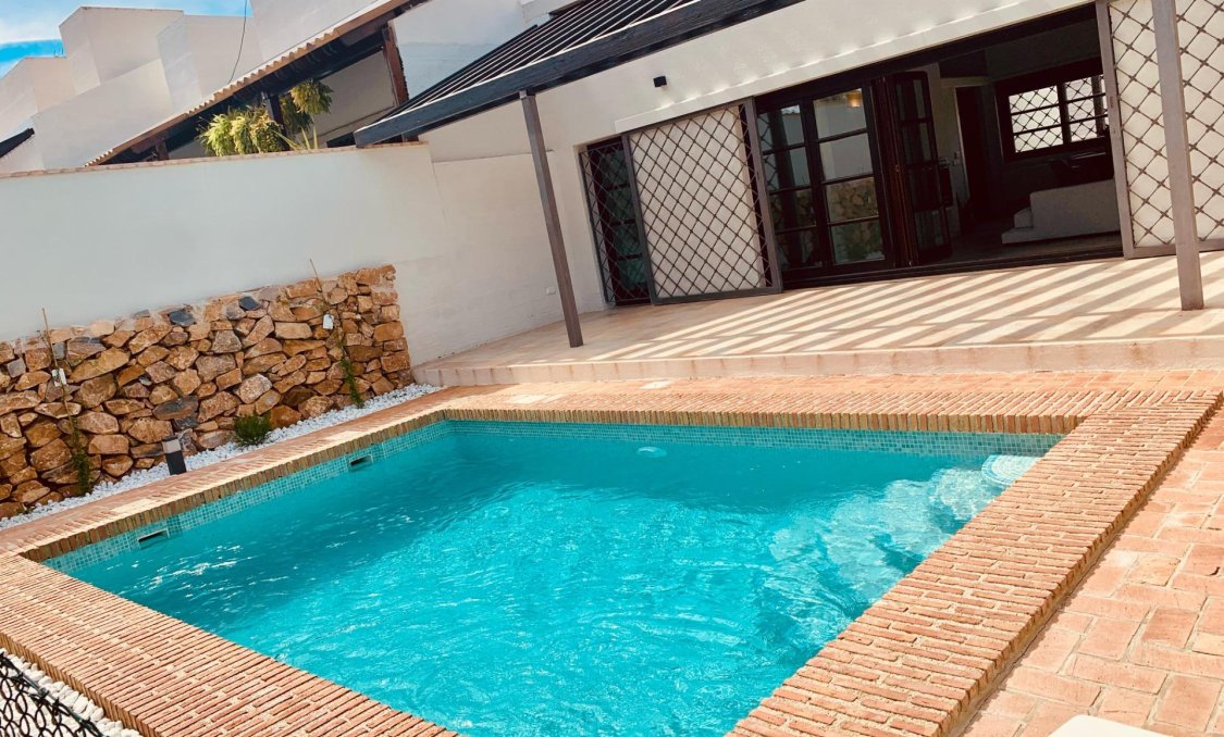 Nowy budynek - town house -
