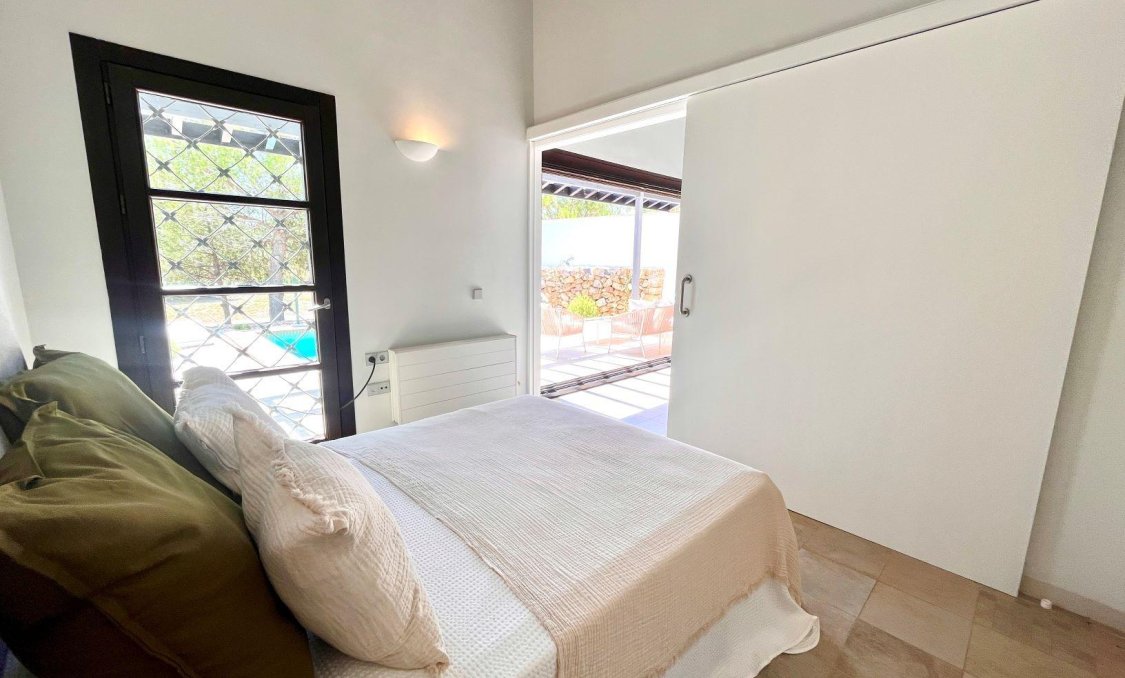 Nowy budynek - town house -
