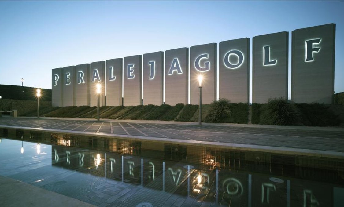 Obra nueva - villa -
