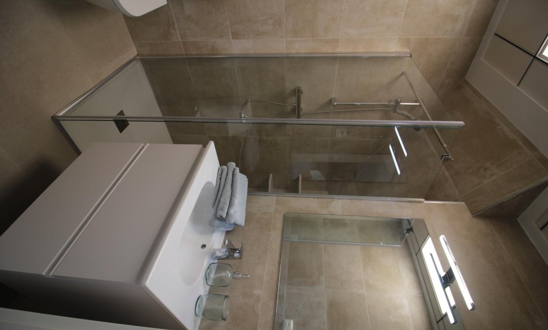 Nowy budynek - town house -
