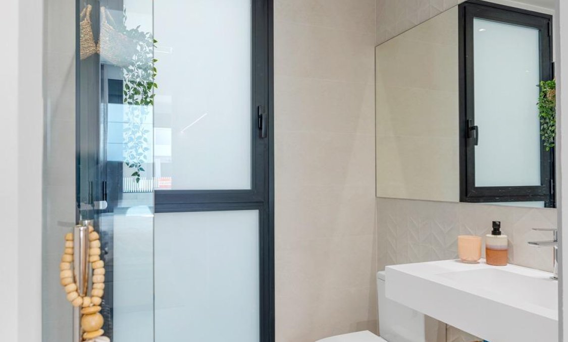 Nowy budynek - town house -
